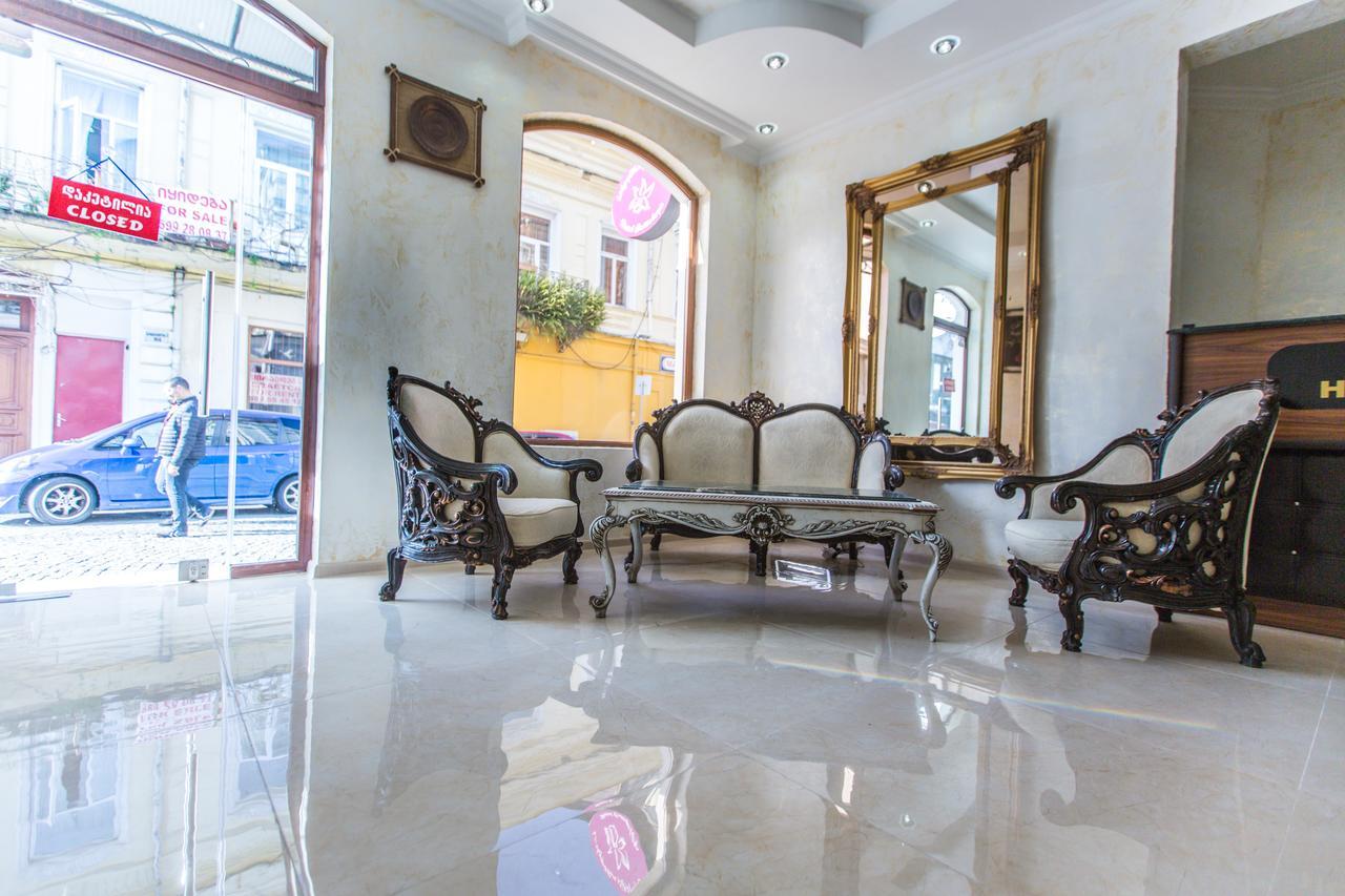 Hotel Cattaleya Батумі Екстер'єр фото