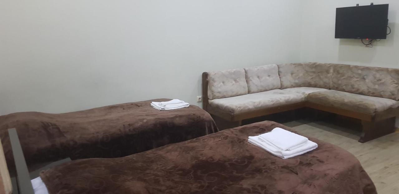 Hotel Cattaleya Батумі Екстер'єр фото